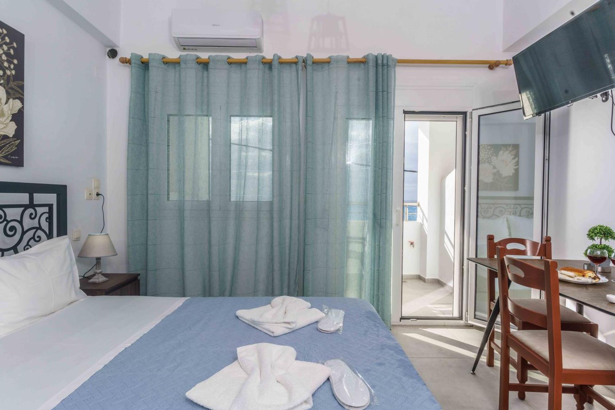 Ioannis Rooms Δωμάτια Με Θεα Στη Θαλασσα Paránimfoi Eksteriør bilde