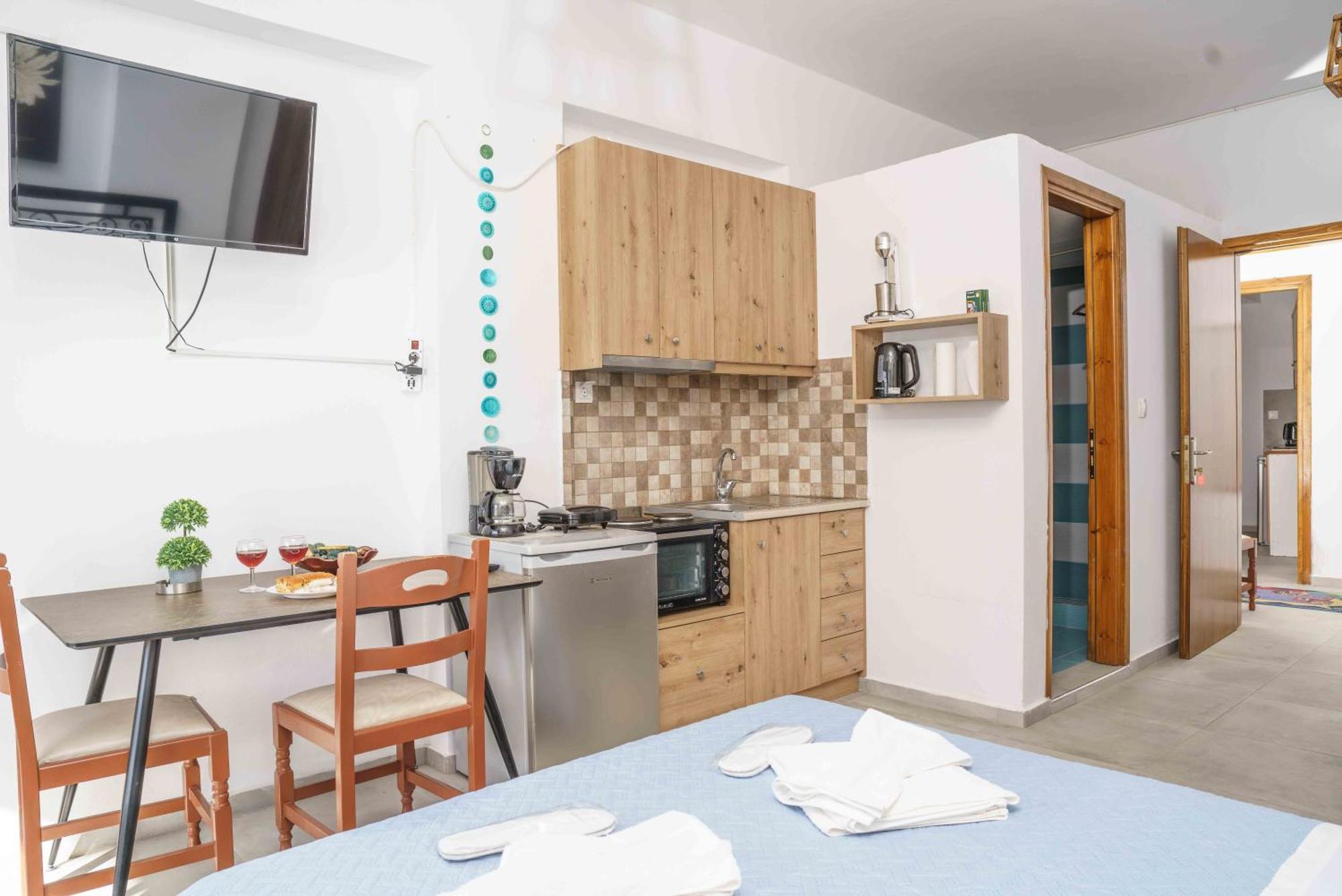 Ioannis Rooms Δωμάτια Με Θεα Στη Θαλασσα Paránimfoi Eksteriør bilde